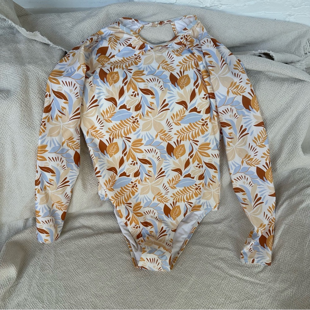 Rhythm. Long sleeve swimsuit Size S